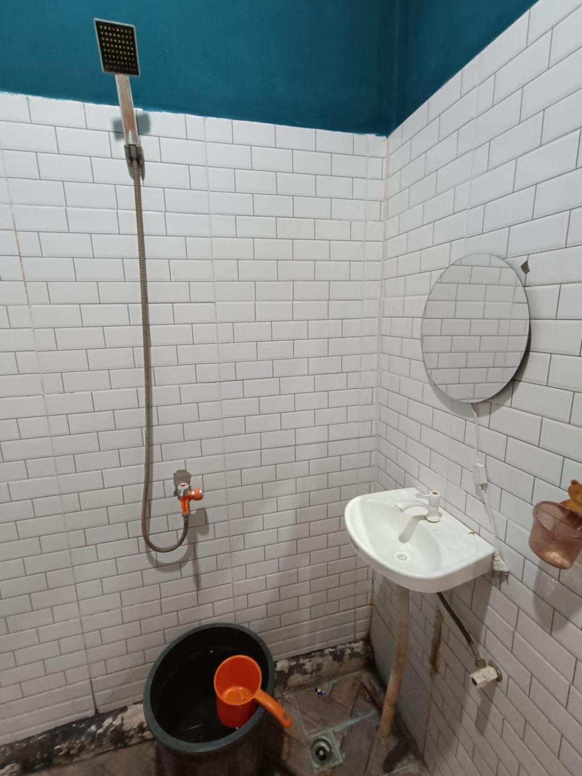 Oyo Life 92977 Neba Kost Aesthetic Hotel Peladen Exterior photo